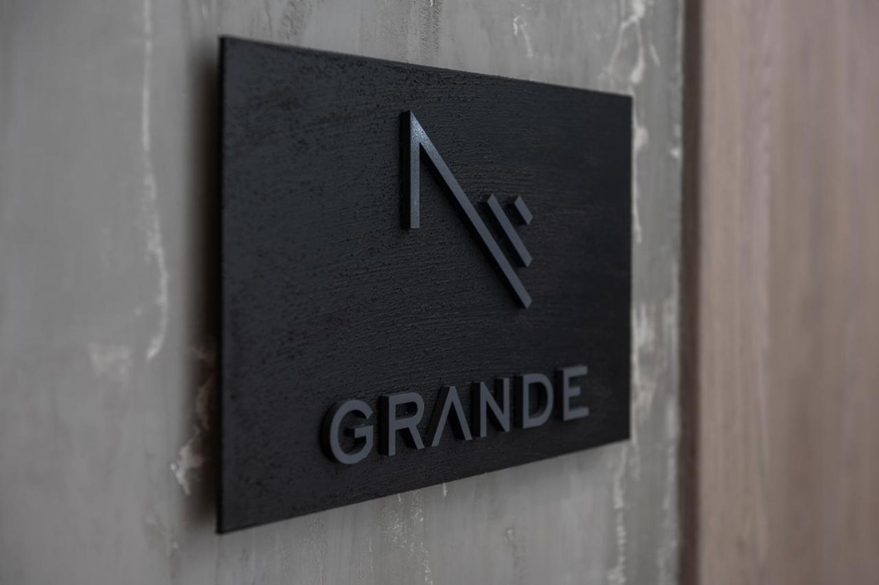 Nomades Suites Thessaloniki Buitenkant foto